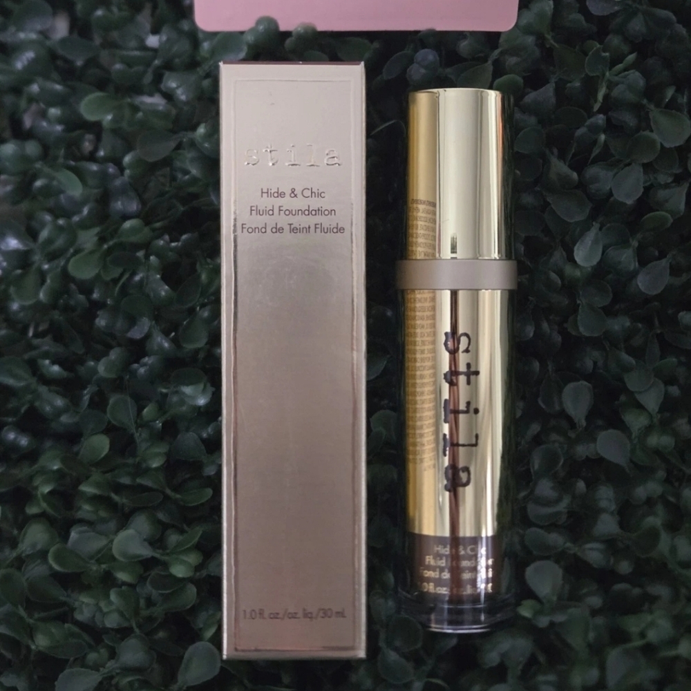 Stila Hide & Chic Fluid Foundation Deep 4 Discontinued Retired NIB